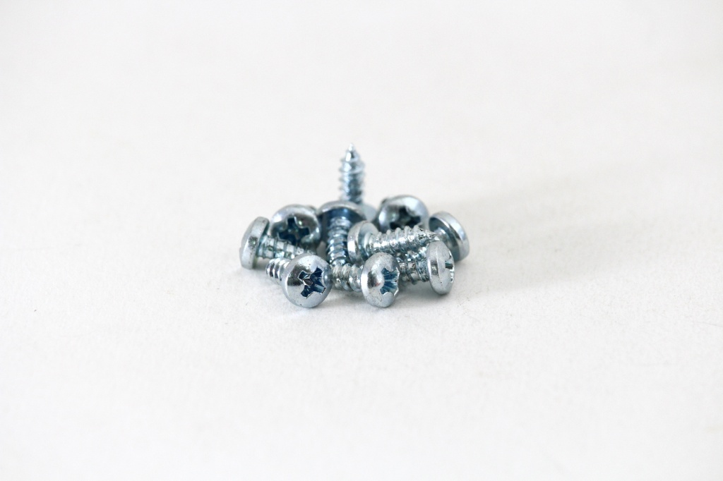 Screws Medium (qty10)