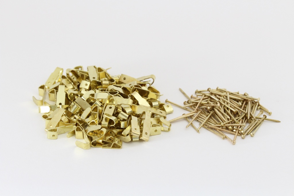 Small Picture Hooks (qty100)