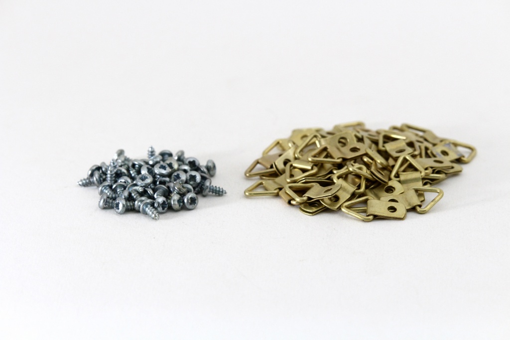 Mini Hangers with Screws (qty50)