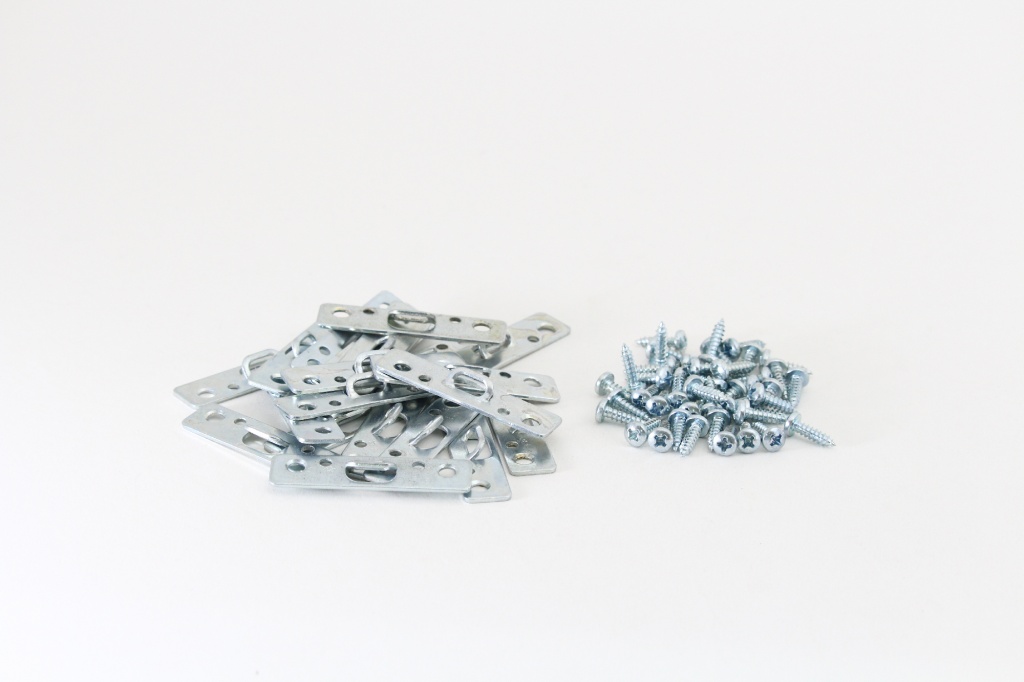 2 Hole Plate Hanger (qty20)